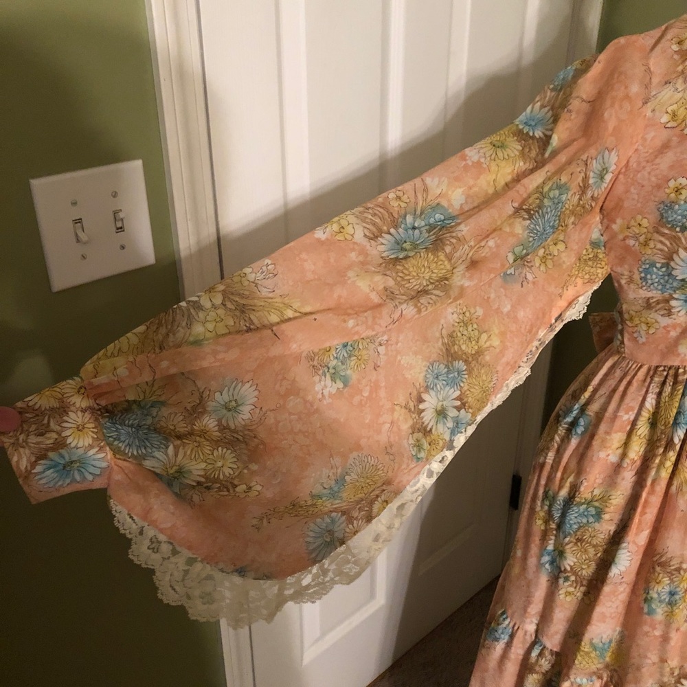 Vintage 70s gunne sax style floral maxi dress with bishop sleeves - Picture 5 of 13